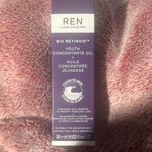 REN Bio Retinoid NIB Huile concentrée Jeunesse